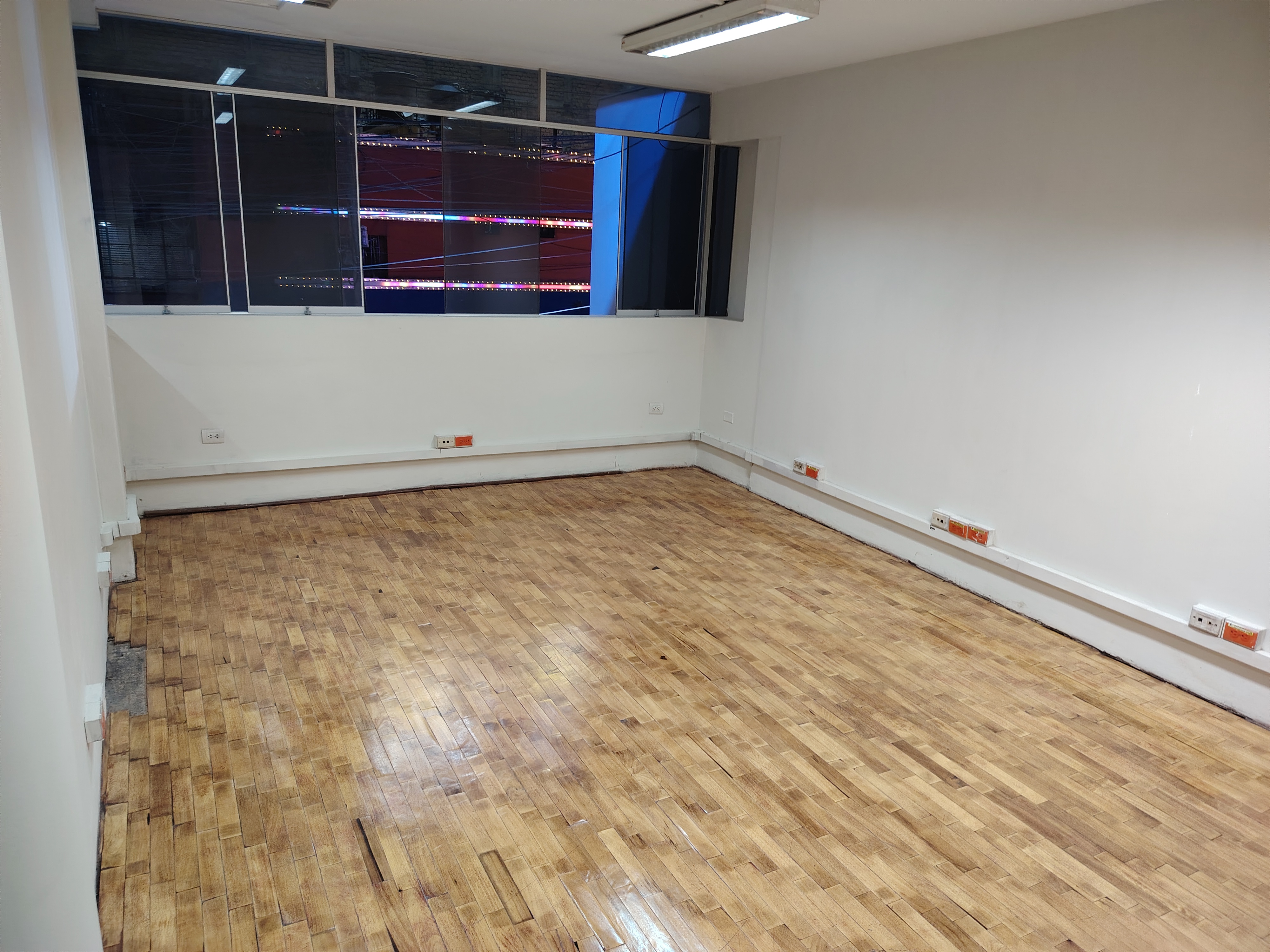 ALQUILER LOCAL COMERCIAL IDEAL INSTITUCION FINANCIERA   EN SANTA ANITA - CERCA AL OVALO